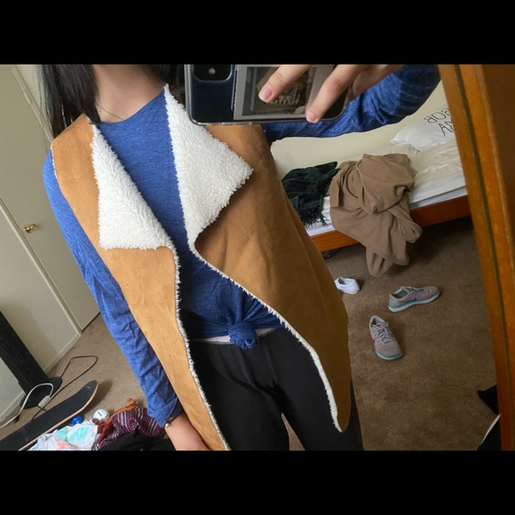 Tucker + Tate Vest - Picture 2 of 3